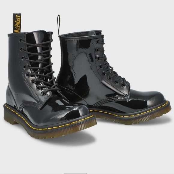 Dr. Martens Shoes - dr marten 1460 size 8L Black Patent Leather Lace-Up Boots